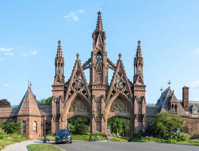 Green-Wood Cemetery gate