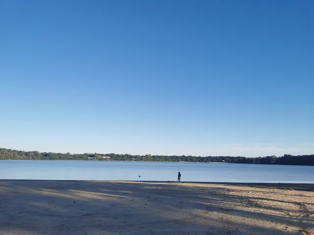 Lake Ronkonkoma in autumn